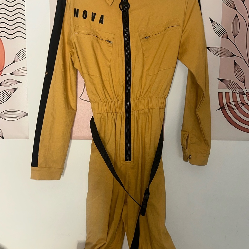 Fashion Nova Mustard Jacket with Black Zipper